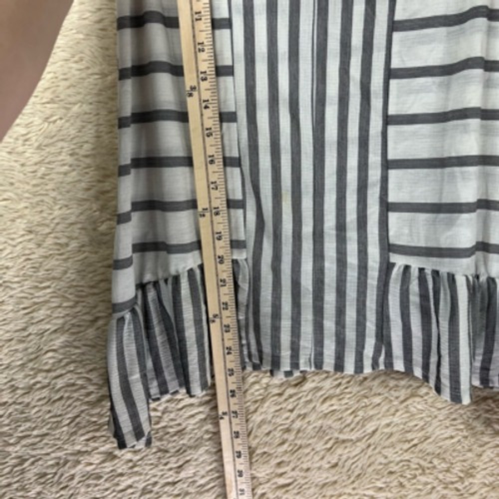 Ava James Womens Blouse Tank White Gray Striped‎ Sleeveless Notch Neck S - Picture 3 of 12